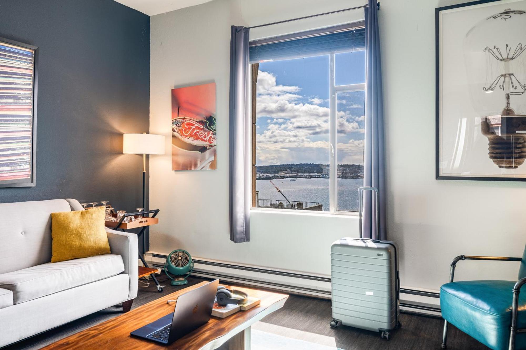 Oxford Apartment By At Mine Hospitality Seattle Exterior foto